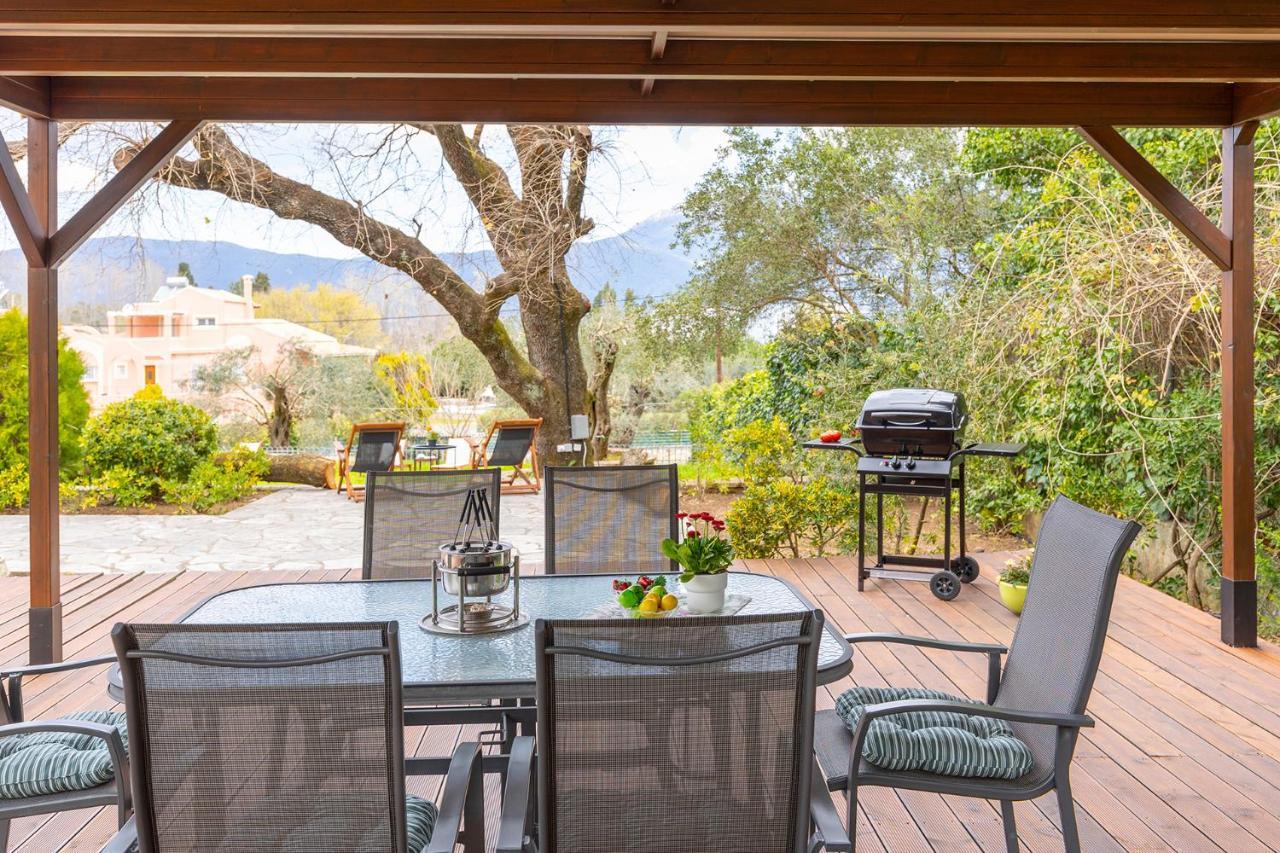 Spyrelia Villa With Private Pool & Outdoor Hot Tub Dassia  Luaran gambar